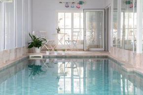 Luxury Seafront Family Home - Indoor Pool